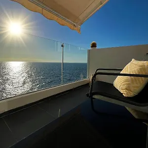 At The Ocean's Edge Apartment